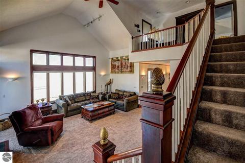8193 S Pine Tree Ln, Cedar, MI 49621 photo 15