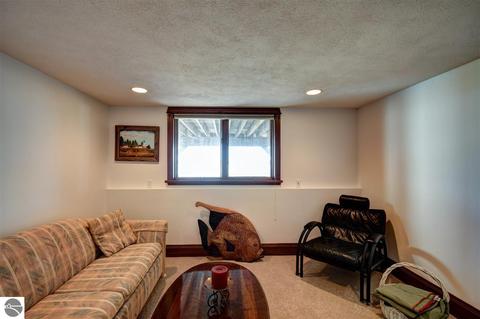 8193 S Pine Tree Ln, Cedar, MI 49621 photo 33
