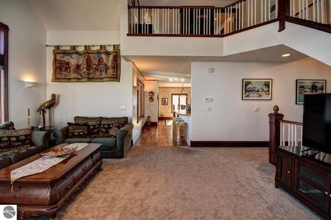 8193 S Pine Tree Ln, Cedar, MI 49621 photo 16