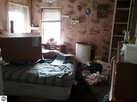 740 N Pingree Rd, Sumner, MI 48889 photo 8