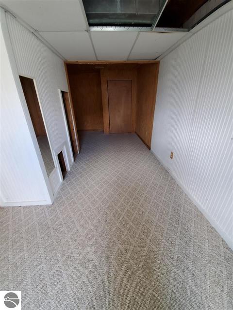 7655 Hampton Cir, Grawn, MI 49637 photo 15