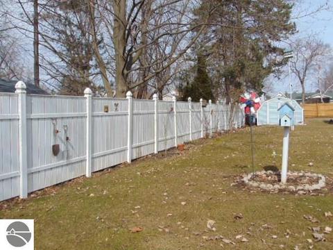 615 Emerson St, Ithaca, MI 48847 photo 31