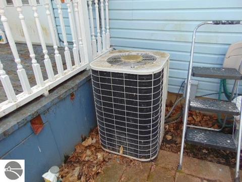 615 Emerson St, Ithaca, MI 48847 photo 29