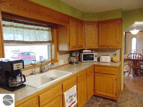 2871 E Roggy Rd, Ithaca, MI 48847 photo 12