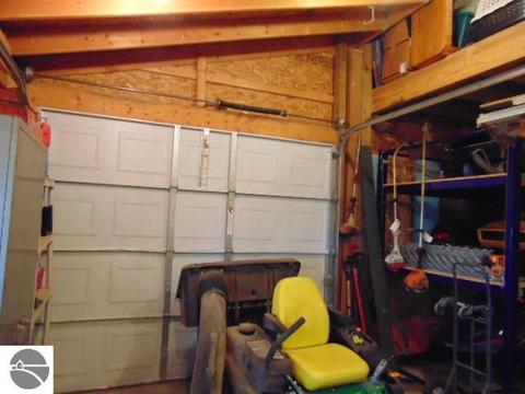 2871 E Roggy Rd, Ithaca, MI 48847 photo 8