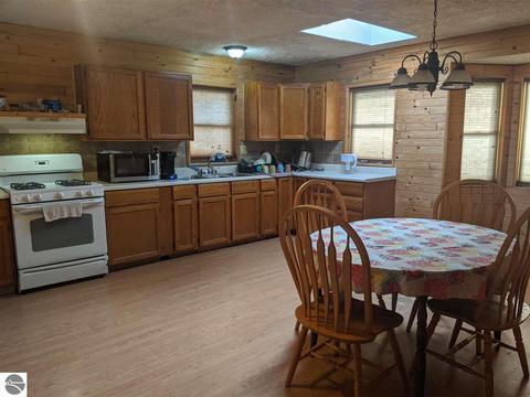 235 S Court St, Au Gres, MI 48703 photo 3
