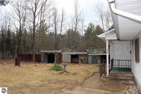 1096 N Hockaday Rd, Gladwin, MI 48624 photo 3