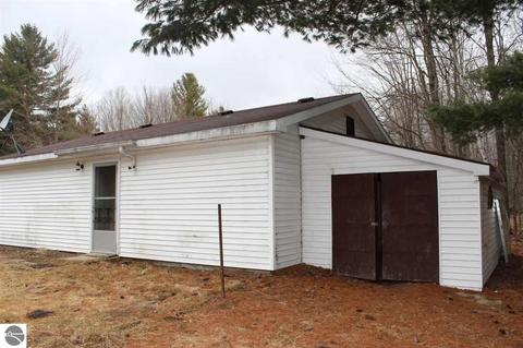 1096 N Hockaday Rd, Gladwin, MI 48624 photo 7
