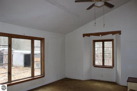 1096 N Hockaday Rd, Gladwin, MI 48624 photo 8