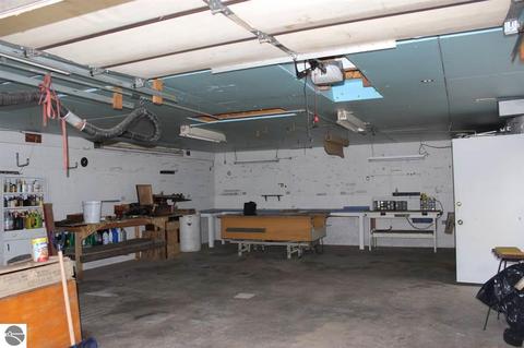 1096 N Hockaday Rd, Gladwin, MI 48624 photo 5