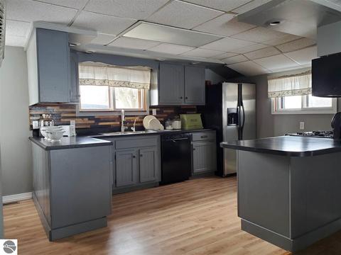 501 N Elm St, Ithaca, MI 48847 photo 17