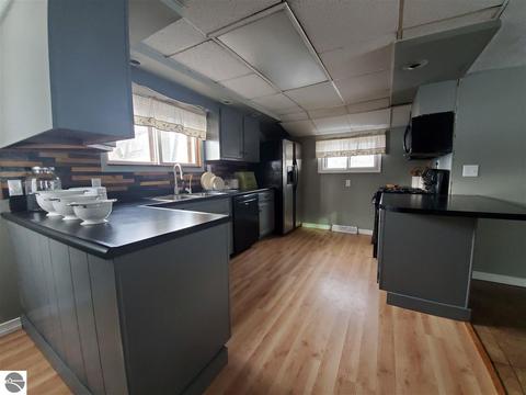 501 N Elm St, Ithaca, MI 48847 photo 18