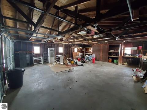 501 N Elm St, Ithaca, MI 48847 photo 8