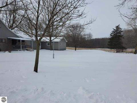 501 N Elm St, Ithaca, MI 48847 photo 5