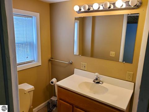 102 Elm St, Harrison, MI 48625 photo 32