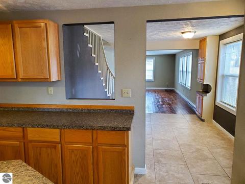 102 Elm St, Harrison, MI 48625 photo 11