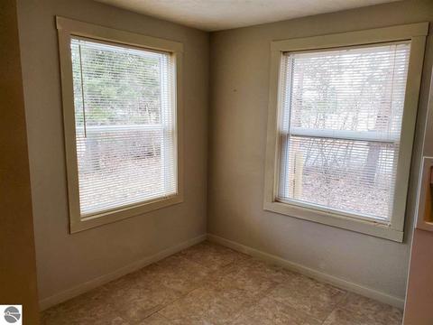 102 Elm St, Harrison, MI 48625 photo 15