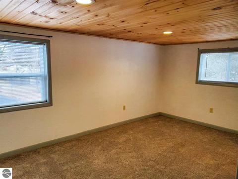 102 Elm St, Harrison, MI 48625 photo 35