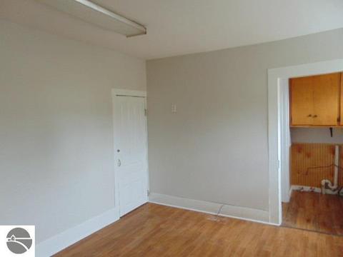 218 W Arcada St, Ithaca, MI 48847 photo 7