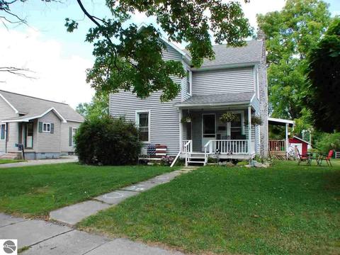 218 W Arcada St, Ithaca, MI 48847 photo 1
