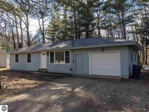 4506 Case Blvd, Interlochen, MI 49643 photo 2