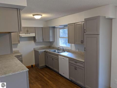 4506 Case Blvd, Interlochen, MI 49643 photo 9