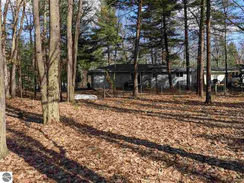 4506 Case Blvd, Interlochen, MI 49643 photo 6