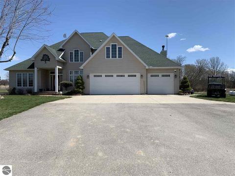 800 N Jerome Rd, Ithaca, MI 48847 photo 1