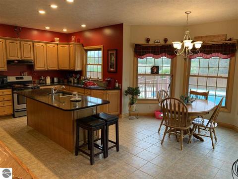 800 N Jerome Rd, Ithaca, MI 48847 photo 12