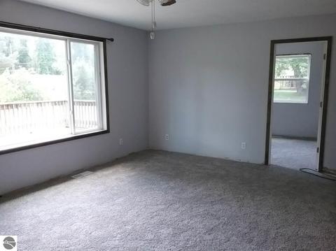 8945 E Remus Rd, Mount Pleasant, MI 48858 photo 7