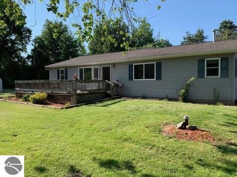 8945 E Remus Rd, Mount Pleasant, MI 48858 photo 27