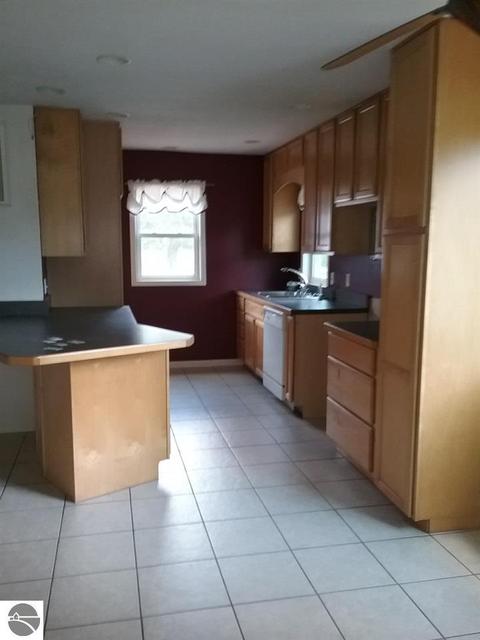 8945 E Remus Rd, Mount Pleasant, MI 48858 photo 3