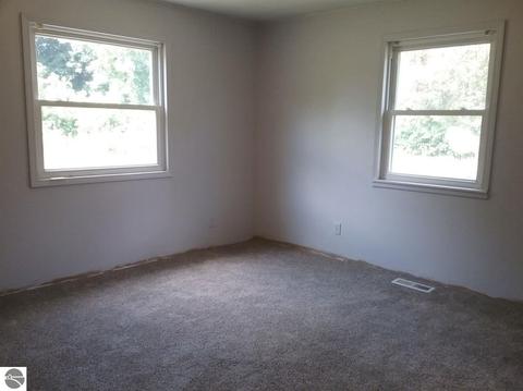 8945 E Remus Rd, Mount Pleasant, MI 48858 photo 17