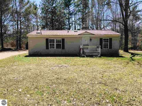 2036 E M-55, Cadillac, MI 49601 photo 17