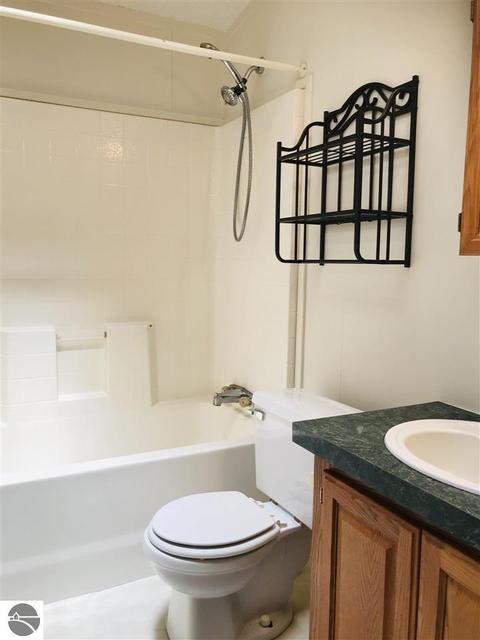 2036 E M-55, Cadillac, MI 49601 photo 10