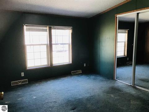 2036 E M-55, Cadillac, MI 49601 photo 11