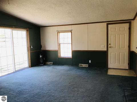 2036 E M-55, Cadillac, MI 49601 photo 6