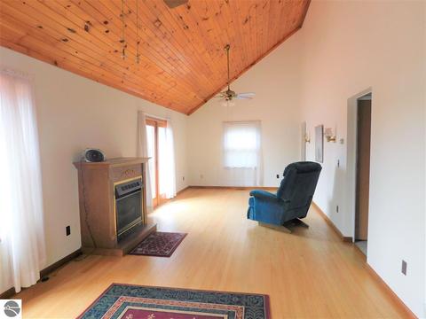 2872 E Lake Dr, Lupton, MI 48635 photo 3
