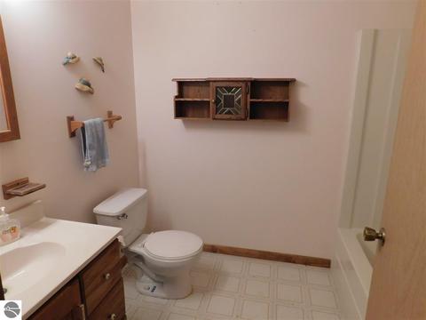 2872 E Lake Dr, Lupton, MI 48635 photo 11