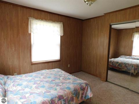 2872 E Lake Dr, Lupton, MI 48635 photo 7