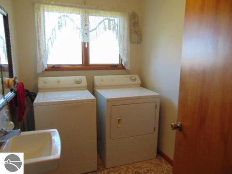 1989 N Jerome Rd, Ithaca, MI 48847 photo 23
