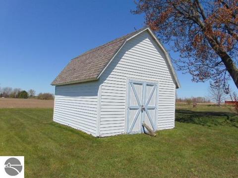 1989 N Jerome Rd, Ithaca, MI 48847 photo 38