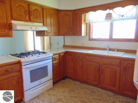1989 N Jerome Rd, Ithaca, MI 48847 photo 7
