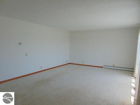 1989 N Jerome Rd, Ithaca, MI 48847 photo 9
