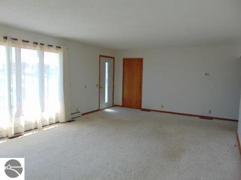 1989 N Jerome Rd, Ithaca, MI 48847 photo 10