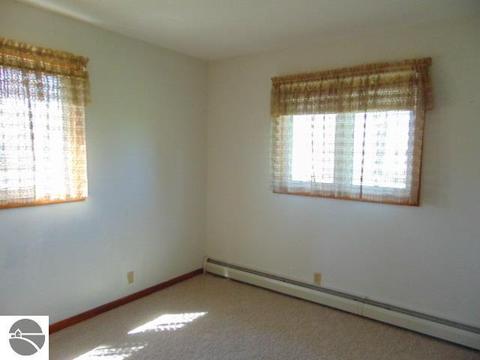 1989 N Jerome Rd, Ithaca, MI 48847 photo 17