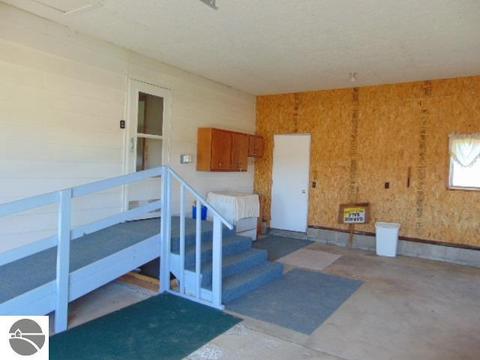 1989 N Jerome Rd, Ithaca, MI 48847 photo 32