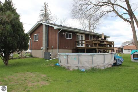 2145 E Surrey Rd, Farwell, MI 48622 photo 21