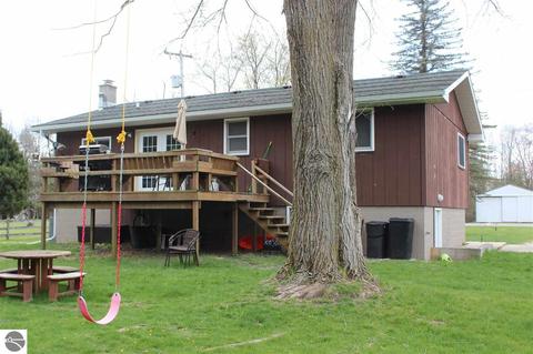 2145 E Surrey Rd, Farwell, MI 48622 photo 22