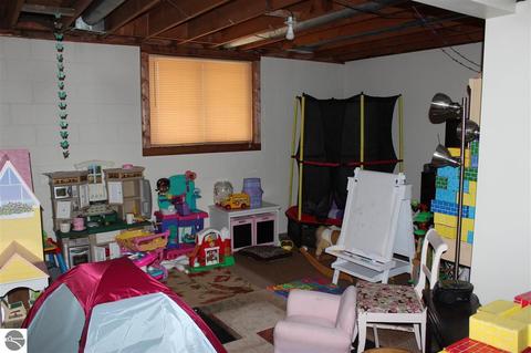2145 E Surrey Rd, Farwell, MI 48622 photo 15